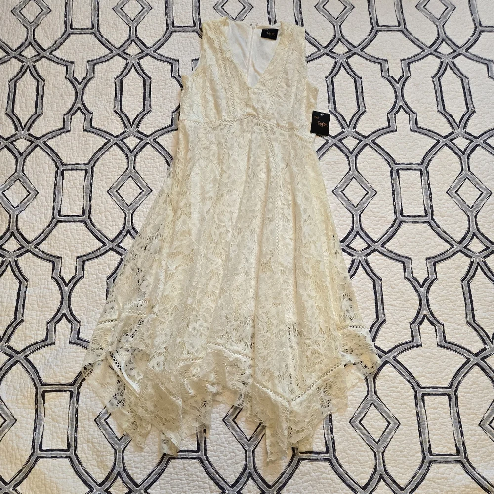 NWT Just Taylor Ivory White Lace Dress Sleeveless